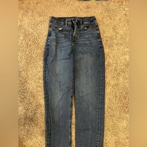 American Eagle blue Mom Jeans
